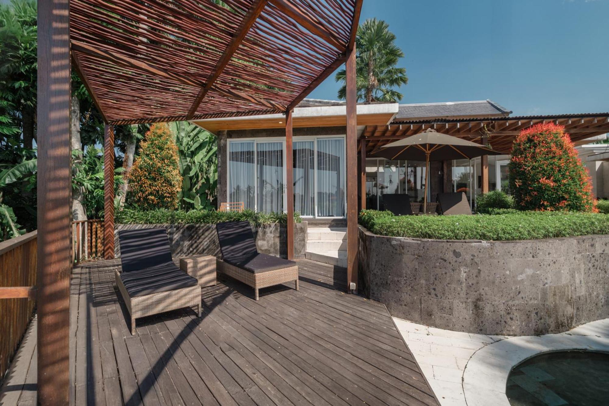 Coconut Grove Villa By Betterplace 우붓 외부 사진