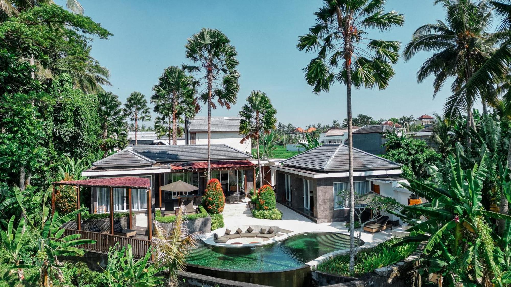 Coconut Grove Villa By Betterplace 우붓 외부 사진